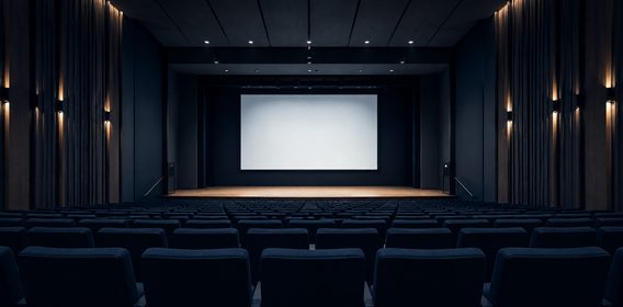 Auditório preparado antes da abertura